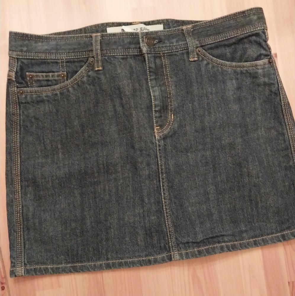 Gap denim skirt 2004 size 14